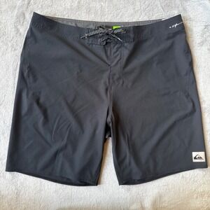 Quiksilver Highline Board Shorts Mens 36 Black DryFlight Swim Trunks